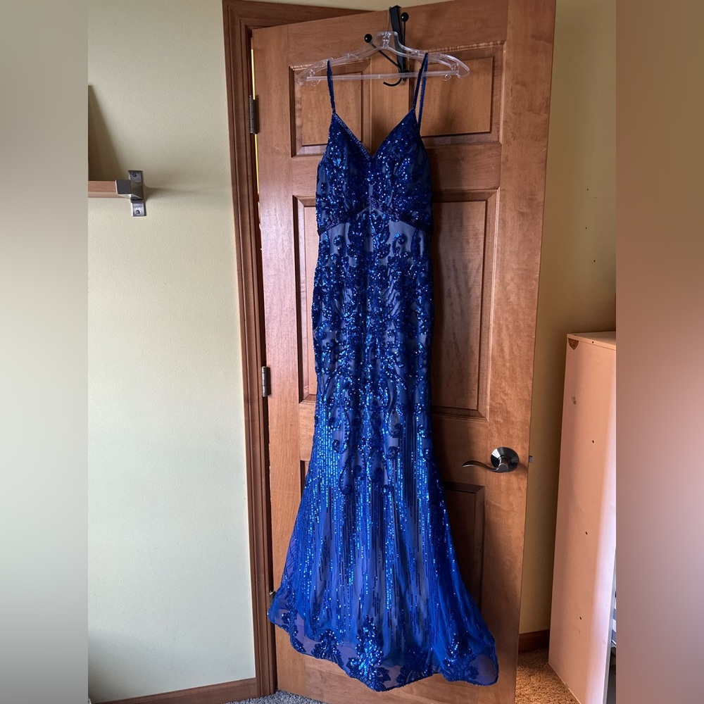 Gipper boutique IL. Prom dress. Size 4
